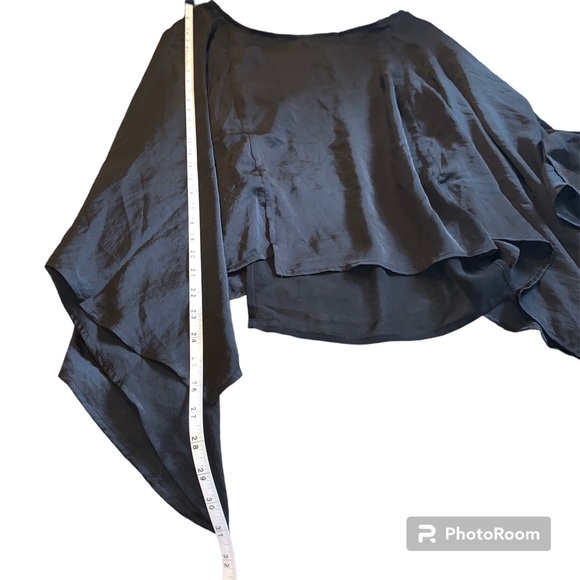FYLO Satin Batwing Waterfall Cape Top Gothic Style - Picture 7 of 10